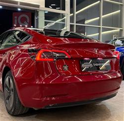 تسلا موديل 3